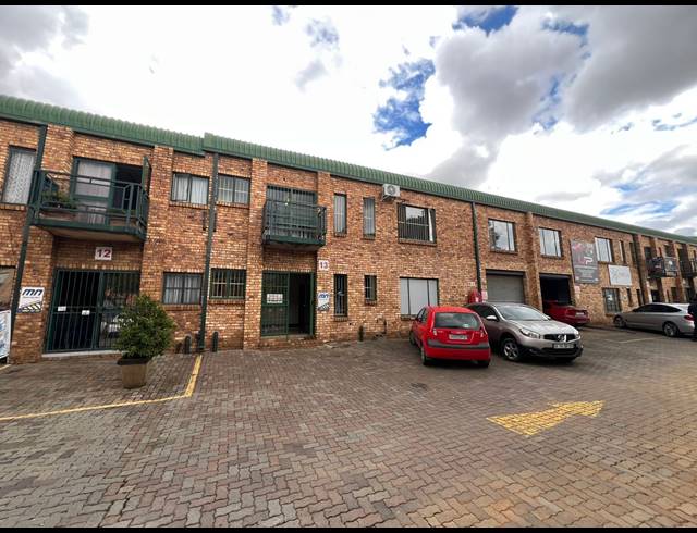 429M² WAREHOUSE TO LET IN HENNOPSPARK